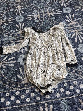 Kyte baby Kids White Spiderweb Print One-Piece Romper